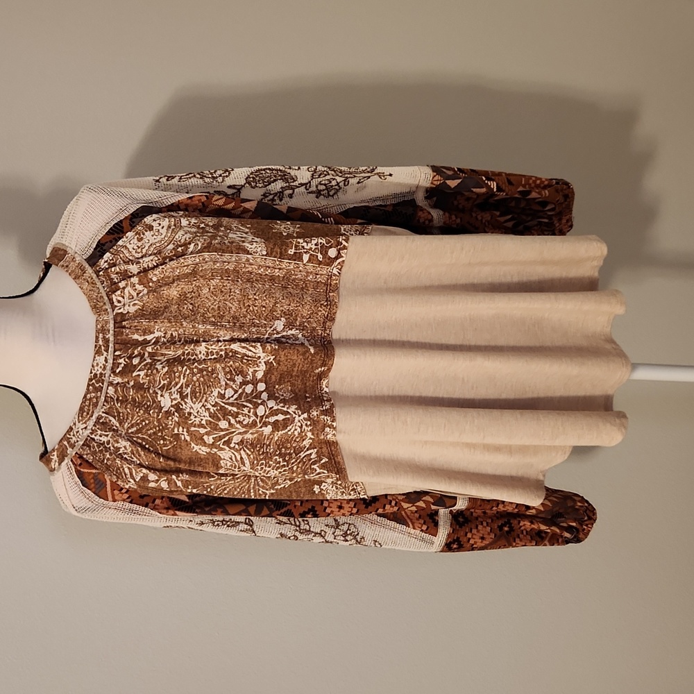 Gimmicks flowy boho top